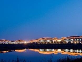 Qingdao Golden Mountain Resort Hotel Экстерьер фото
