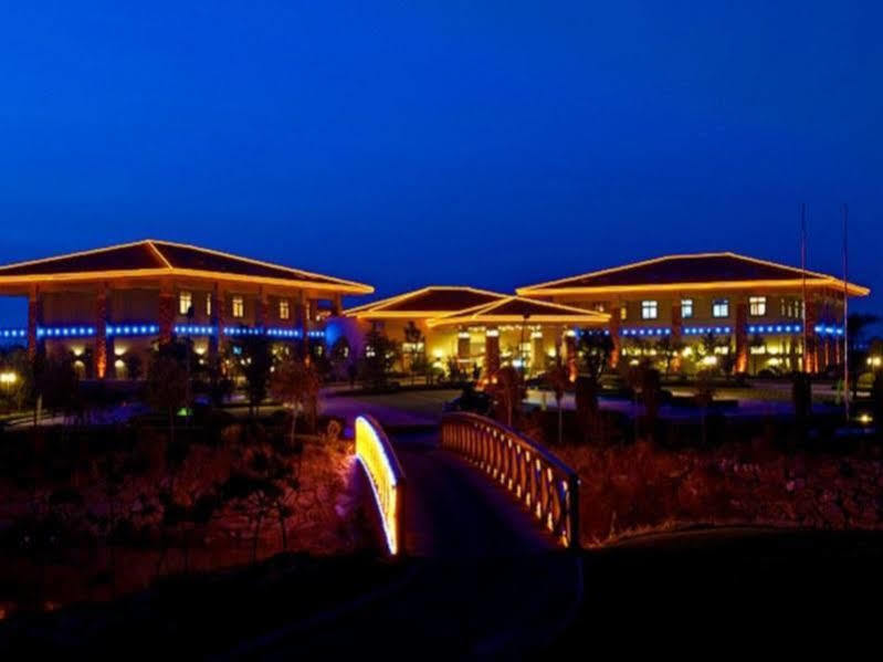 Qingdao Golden Mountain Resort Hotel Экстерьер фото